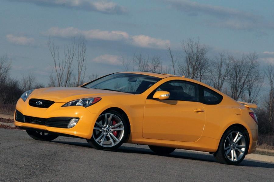  Hyundai Genesis Coupe 3.8 Track 2009 года  (фото 16 из 28)